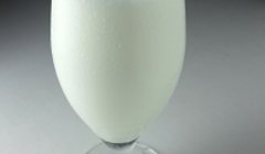 Калорийность молока, полезные свойства