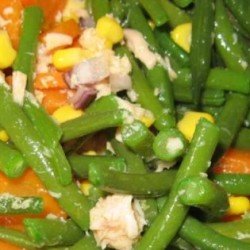 Рецепт приготовления праздничного овощного салата с курицей и спаржей на 250 ккал