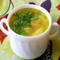 Суп картофельный с листьями щавеля и шпината